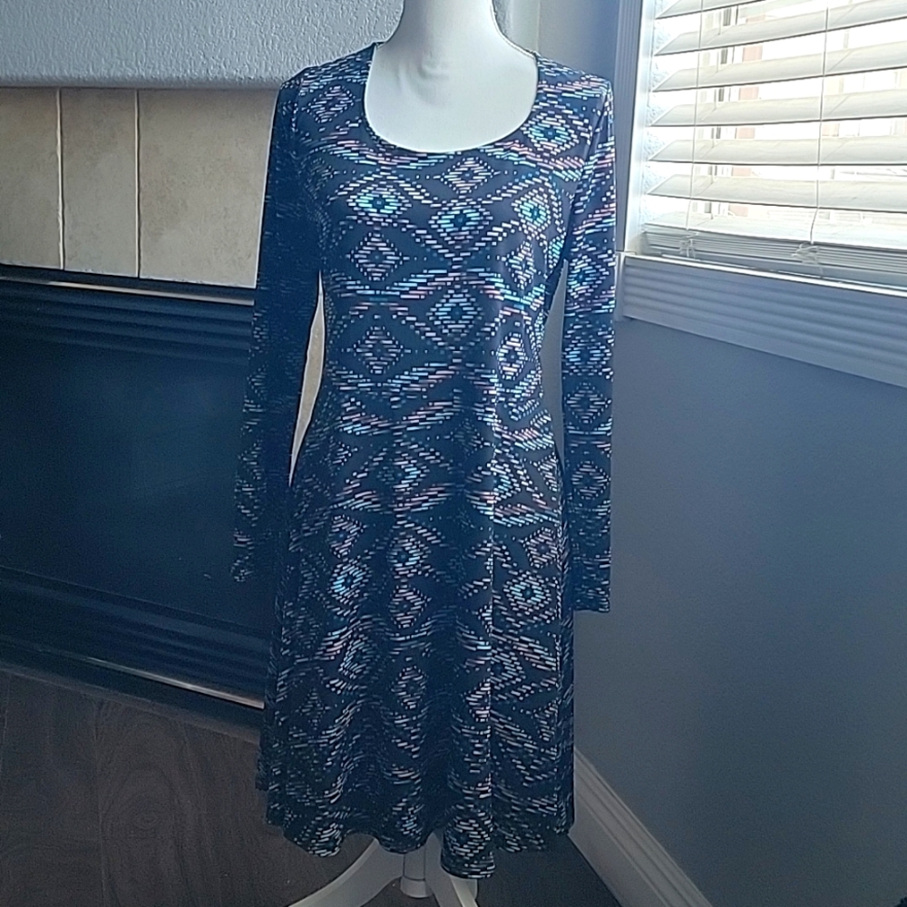 Karen Kane large dress, black, green, coral colora